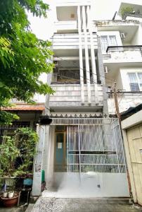 BÁN NHÀ HẺM HÒA HƯNG Q10, 40m2, 4 TẦNG, 7.5 TỶ